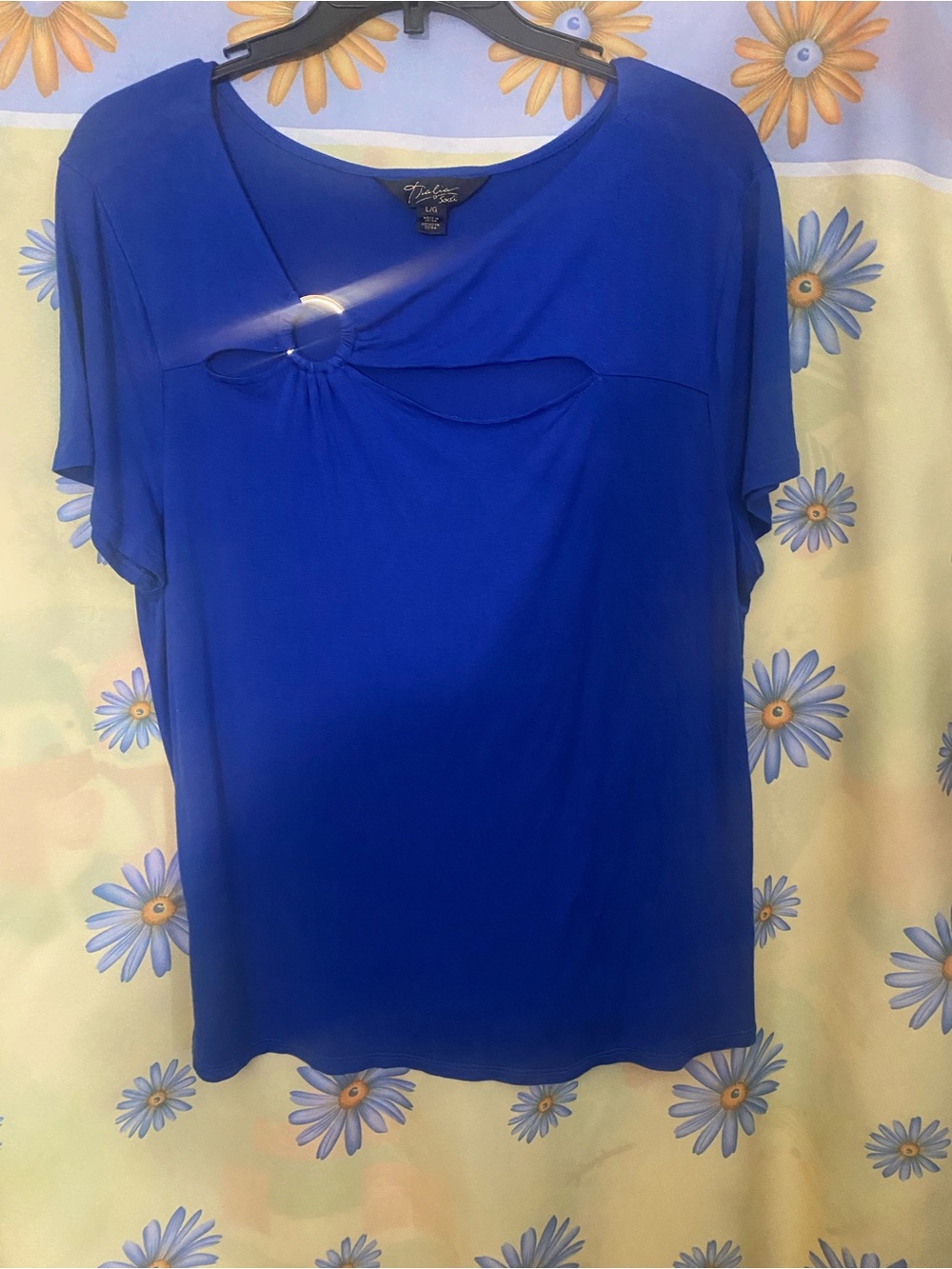 Thalia Sodi Cobalt Blue Short Sleeve Twist-Neck Top